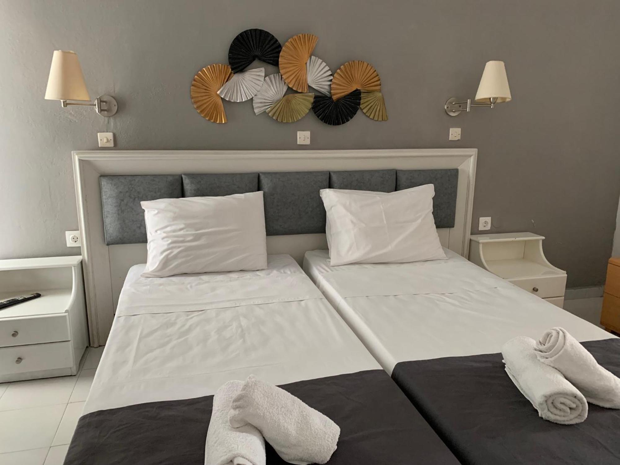 Отель Alkyonides Boutique Кремасти
